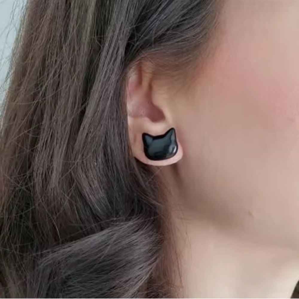Cat Resin Earring Set - Handmade - Hypoallergenic - Black - Picture 3 of 5